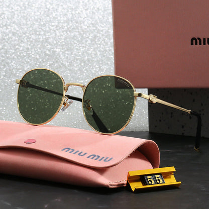 Óculos de Sol Feminino de Metal Miu Moda Atual - Vista Frontal - Lojas LA