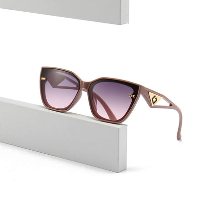 Óculos de Sol Feminino GC Design Moderno UV400 - Vista Lateral - Lojas LA