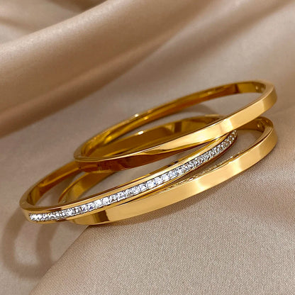 Pulseira Bracelete Feminino Dourado Glossy Kit 3 Peças - Detalhe Conjunto - Lojas LA