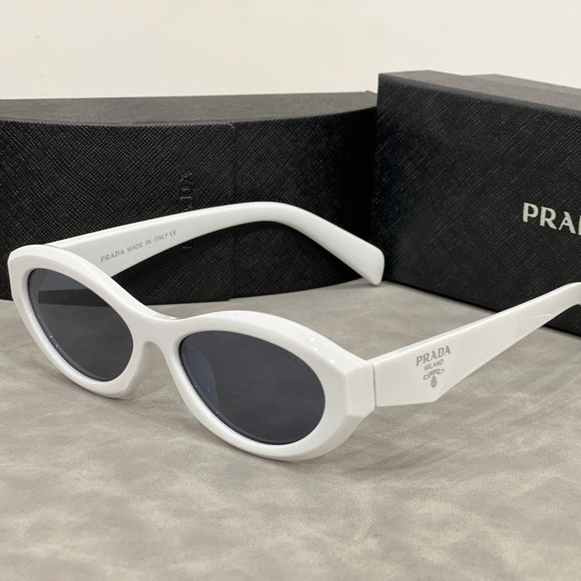 Óculos de Sol Feminino Prada - Versão Branca - Lojas LA