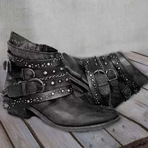 Bota Ankle Boot Feminina com Fivela Salto Bloco - Detalhe Fivela Lateral - Lojas LA