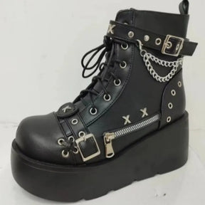 Bota Coturno Feminina Gotica Preta - Vista no Pe - Lojas LA