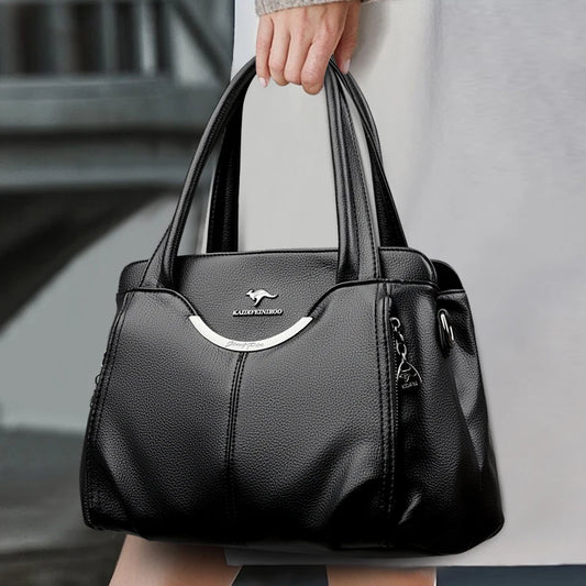 Bolsa feminina tote couro macio multipockets designer luxo — Lojas LA