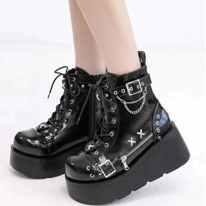 Bota Coturno Feminina Estilo Gotico Plataforma Salto Anabela Preta - Vista Principal - Lojas LA