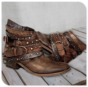 Bota Ankle Boot Feminina Estilo Britânico Fivela Marrom - Vista Lateral - Lojas LA