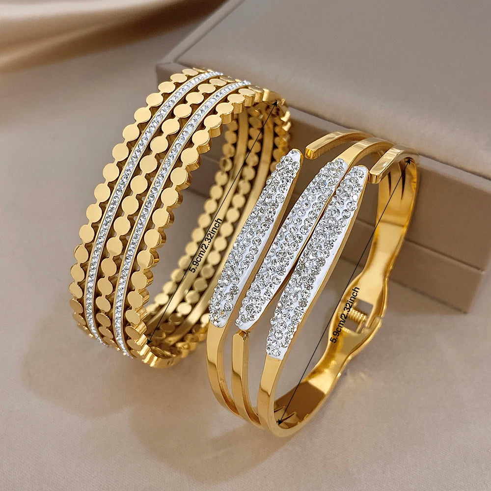 Pulseira Bracelete Feminina Dourada com Zircônia — Vista Frontal | Lojas LA