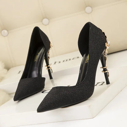 Sapato Scarpin Feminino Salto Alto 10cm Bico Fino Modelo JOYCE - Versão Branca - Lojas LA