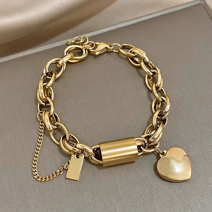 Pulseira Feminina Coração Cadeado - Vista Empilhada Arm Party - Lojas LA