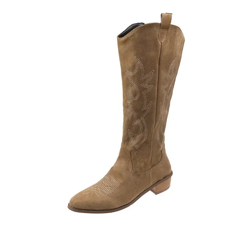 Bota Texana Feminina de Couro Salto Grosso Bordada - Versão Rosa Marrom - Lojas LA