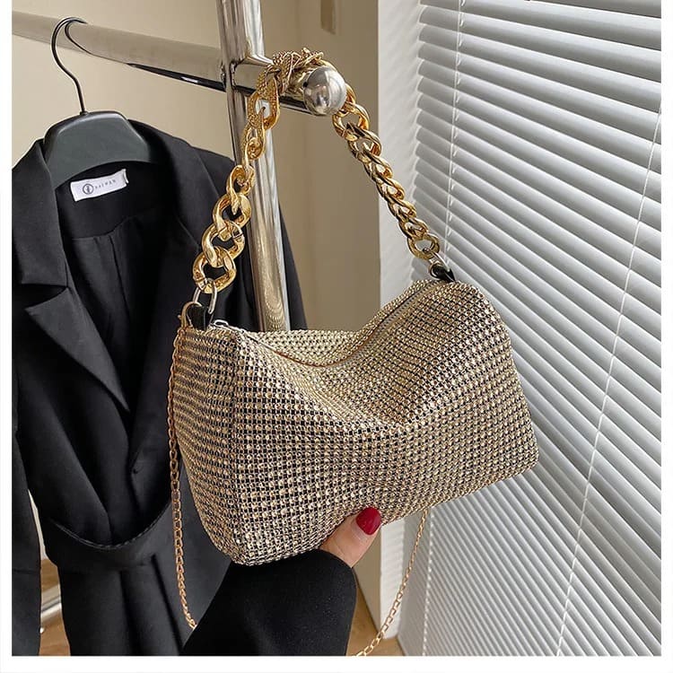 Bolsa Feminina de Ombro Pequena Brilhante - Vista Principal - Lojas LA