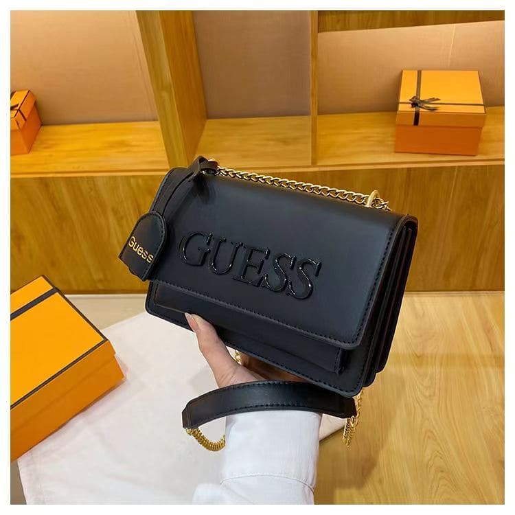Bolsa de Couro Europeia Premium - Detalhe Fechamento - Lojas LA