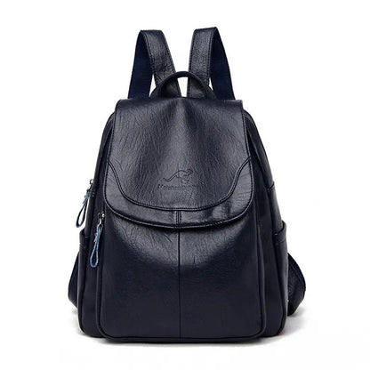 Mochila feminina vintage couro — vista lateral fivelas metálicas
