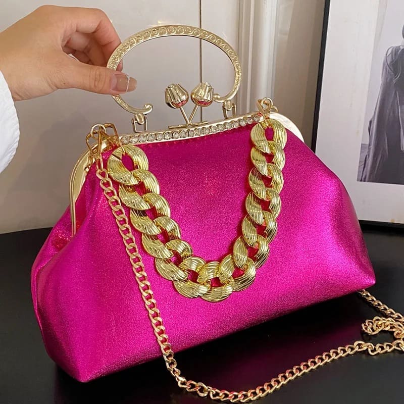 Bolsa Feminina de Couro Ecológico Luxury - Detalhe Alça - Lojas LA