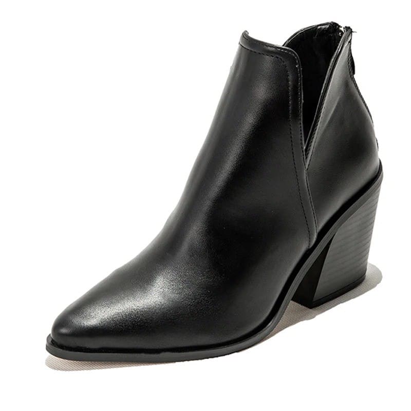 Bota Feminina de Couro Salto Baixo Bloco Cobra - Versão Preta - Lojas LA