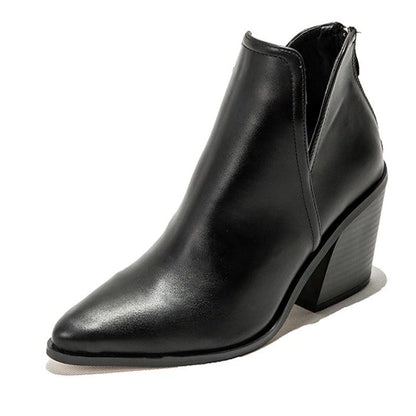 Bota Feminina de Couro Salto Baixo Bloco Cobra - Versão Preta - Lojas LA