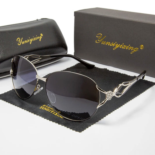 Óculos de Sol Feminino Polarizado Borboleta UV400 - Vista Frontal - Lojas LA