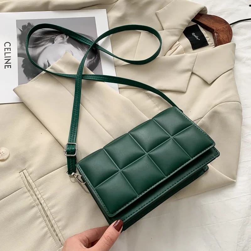 Bolsa Feminina em Couro Ecológico Premium - Detalhe Interior - Lojas LA