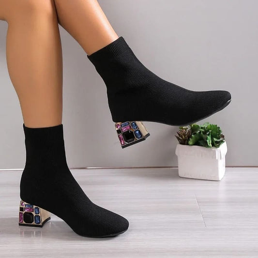 Bota Cano Curto Feminino Salto Baixo Bloco - Versão Preta - Lojas LA