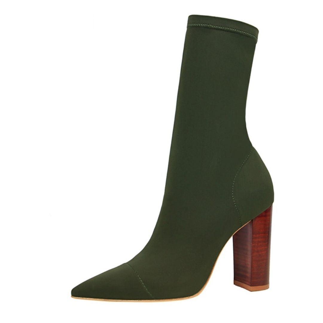 Bota Cano Curto De Salto Feminina Modelo POPPY - Vista Principal - Lojas LA
