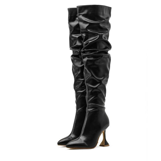 Bota Cano Longo De Salto Alto Feminina Modelo IVY - Vista Principal Preta - Lojas LA
