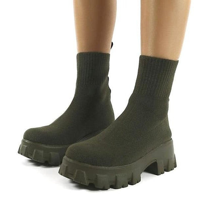 Bota Tratorada Cano Curto Feminina Modelo MILA - Versão Marrom - Lojas LA