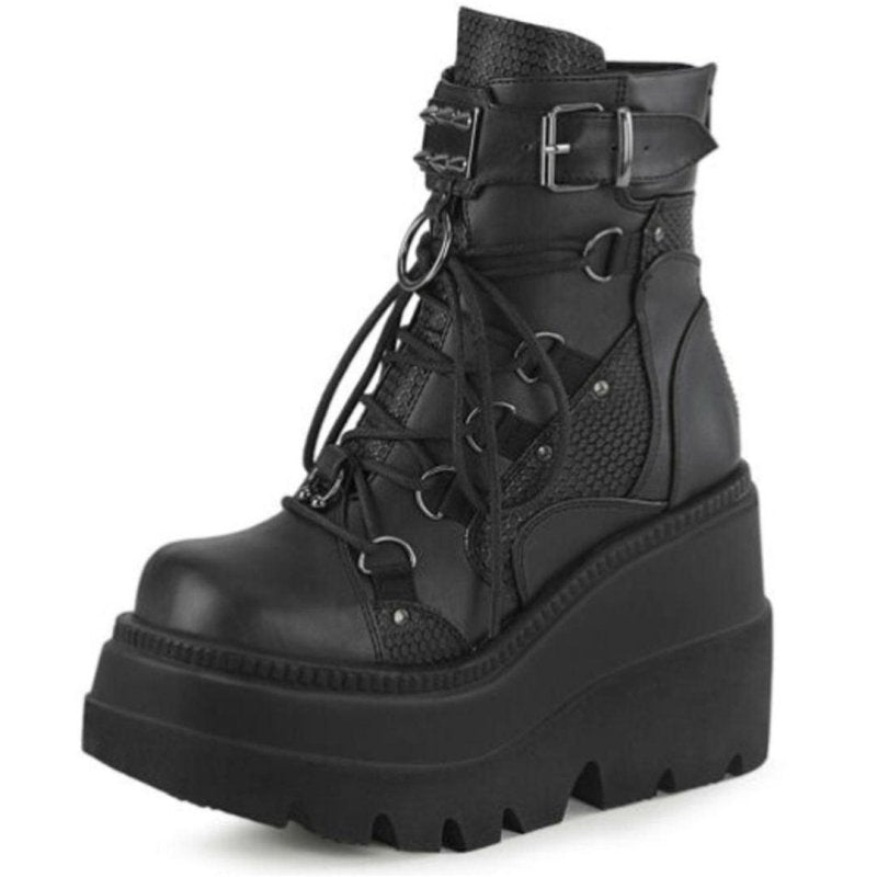 Bota Tratorada Feminina Coturno Modelo RILEY - Vista Lateral Sola - Lojas LA