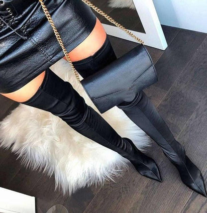Bota Feminina Cano Longo Modelo TIANE - Versão Preta - Lojas LA