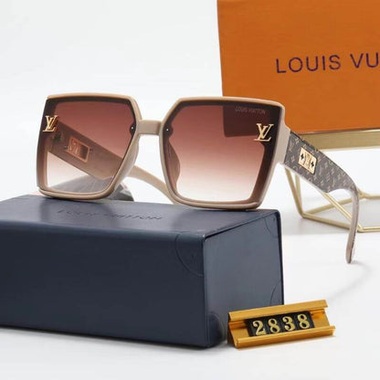 Óculos de Sol Feminino Ultra Leve Versátil Lente Lisa - Vista Frontal - Lojas LA