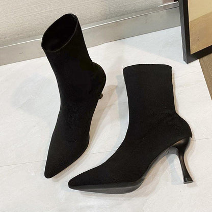 Bota Feminina Bico Fino Salto Médio Modelo LOUISE - Vista Principal - Lojas LA