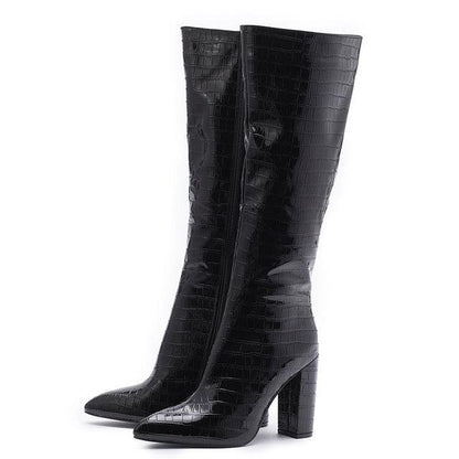 Bota Feminina Cano Longo Modelo MIUCCIA - Vista Lateral Salto - Lojas LA