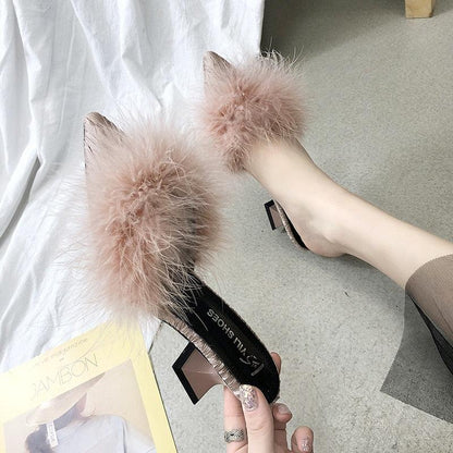 Sandália de Salto Alto Feminina Com Plumas Modelo AGNEZ - Detalhe Tamanco - Lojas LA