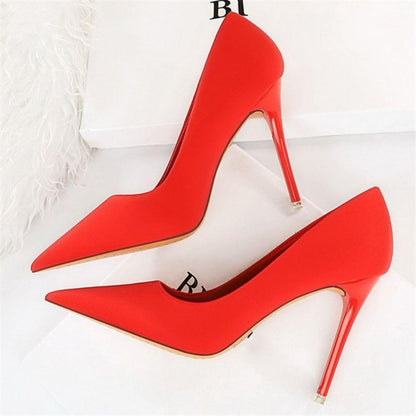 Sapato Scarpin Feminino Bico Fino Modelo ELITALIA - Lojas LA